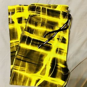 Nike Women’s L active leggings